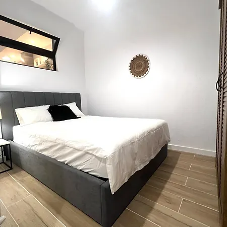 Cozy 1bedroom With Terrace Apartman